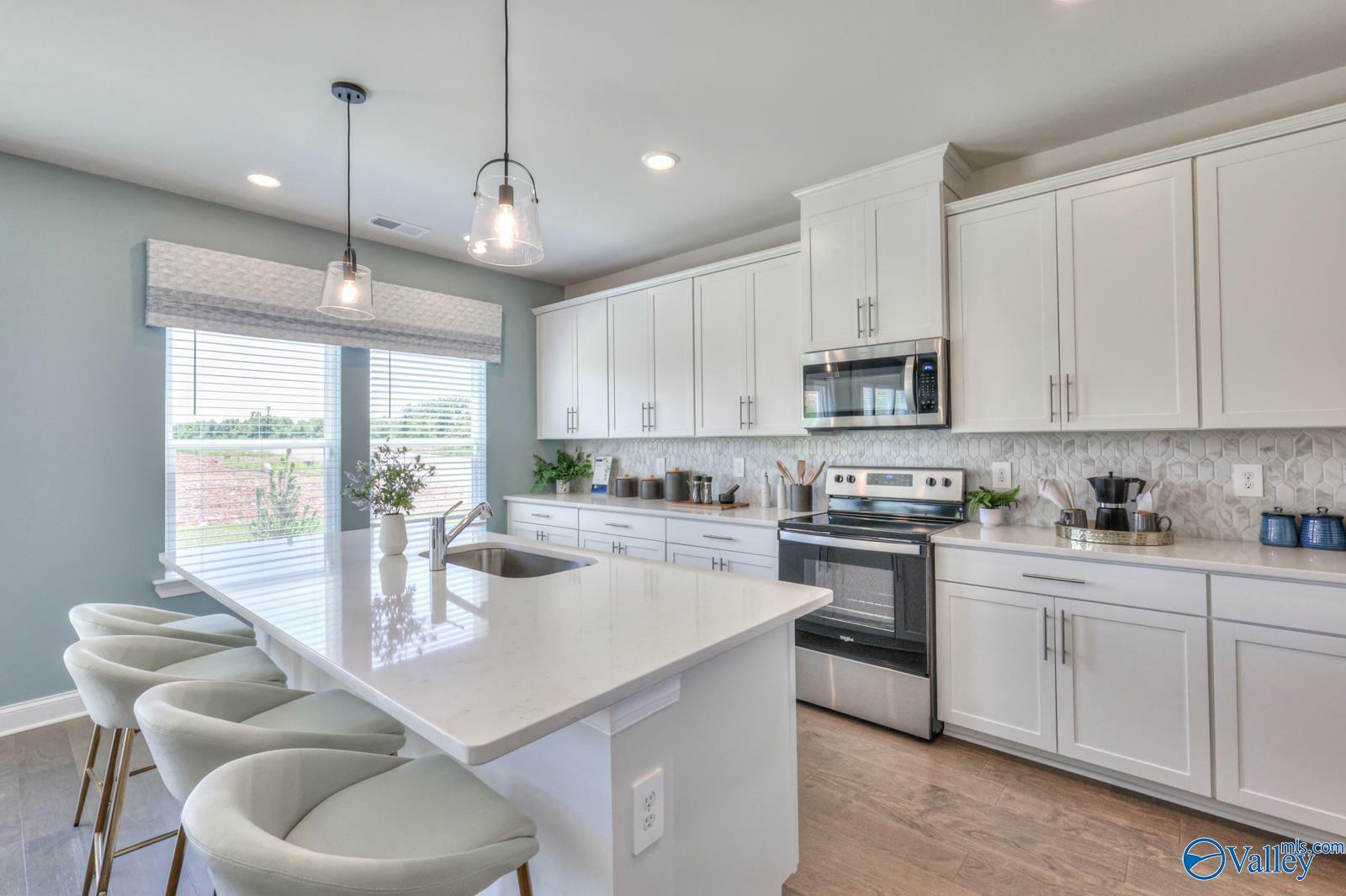 Property Photo: 29340 Satilla Circle AL 35756
