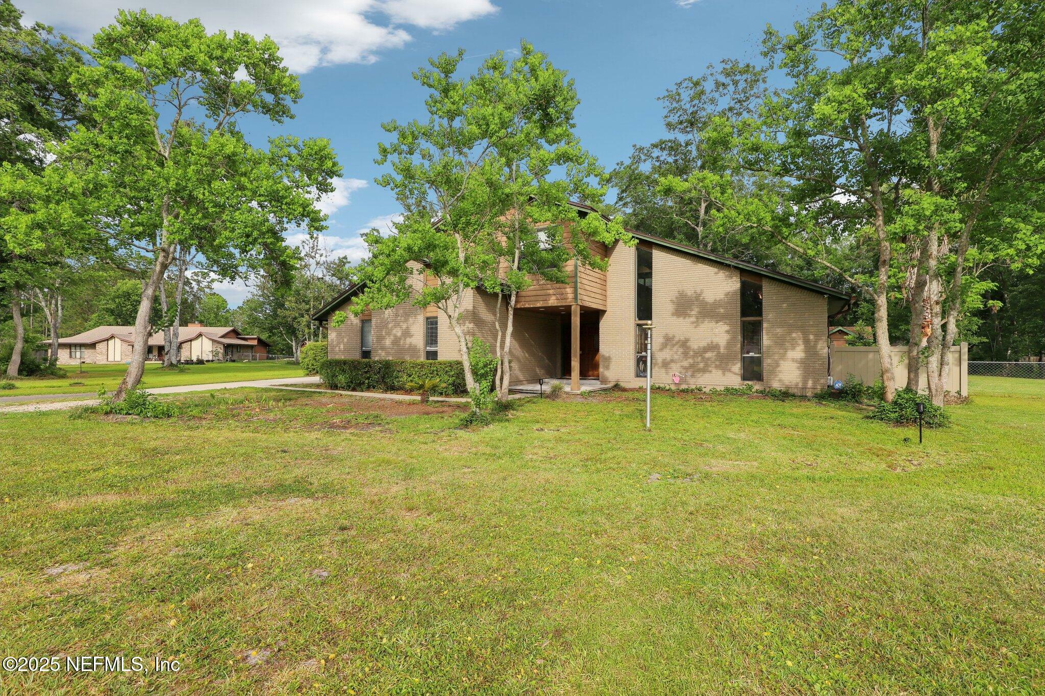 Property Photo: 1775 Emerald Lane FL 32068