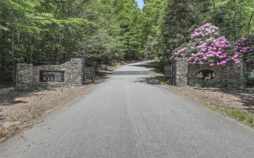 Property Photo: 366 Shepherds Way GA 30560