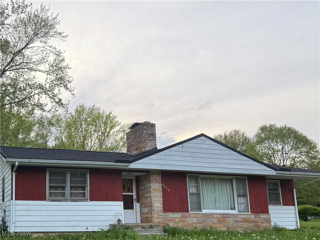 Property Photo: 2442 Ridgewood OH 44444