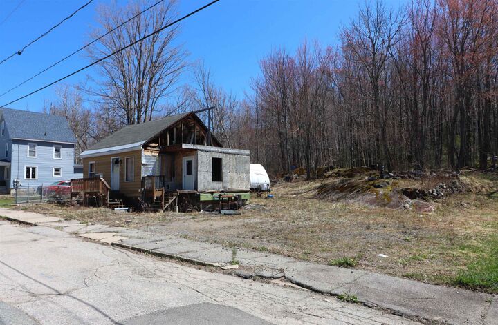Property Photo: 812 Kent Street NH 03570