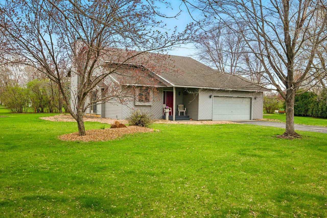 Property Photo: 5716 Blue Jay Court MN 56303