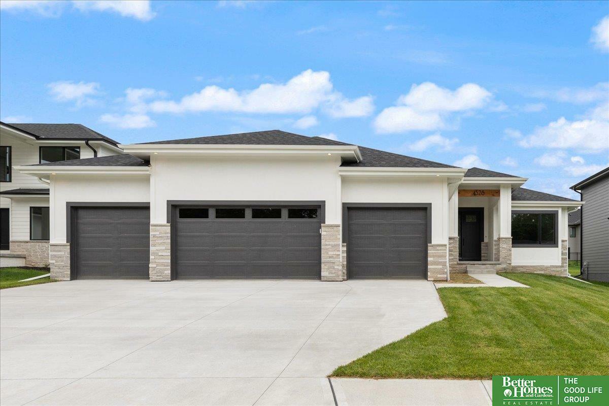 Property Photo: 4530 S 203rd Street NE 68135