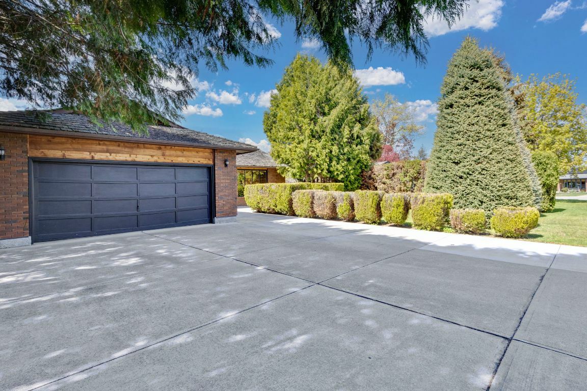 Property Photo: 4354 Edinburgh Court BC V1W 2M4