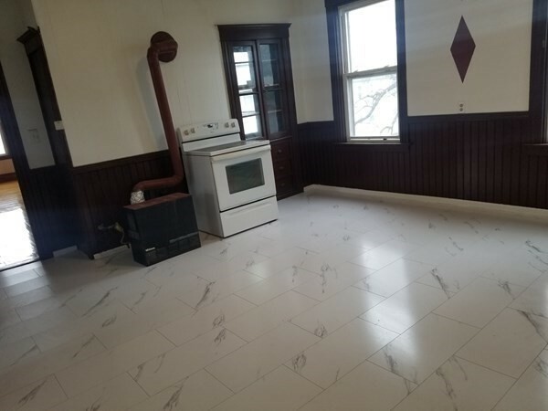 Property Photo: 4 Oliver St MA 01603