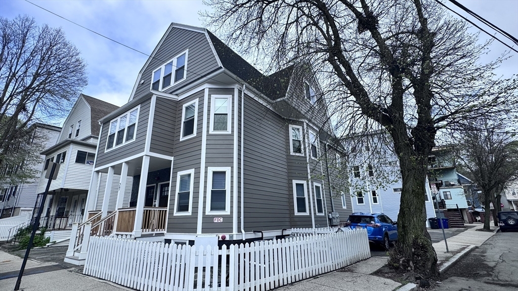 Property Photo: 27-29 Aberdeen Rd 1 MA 02144