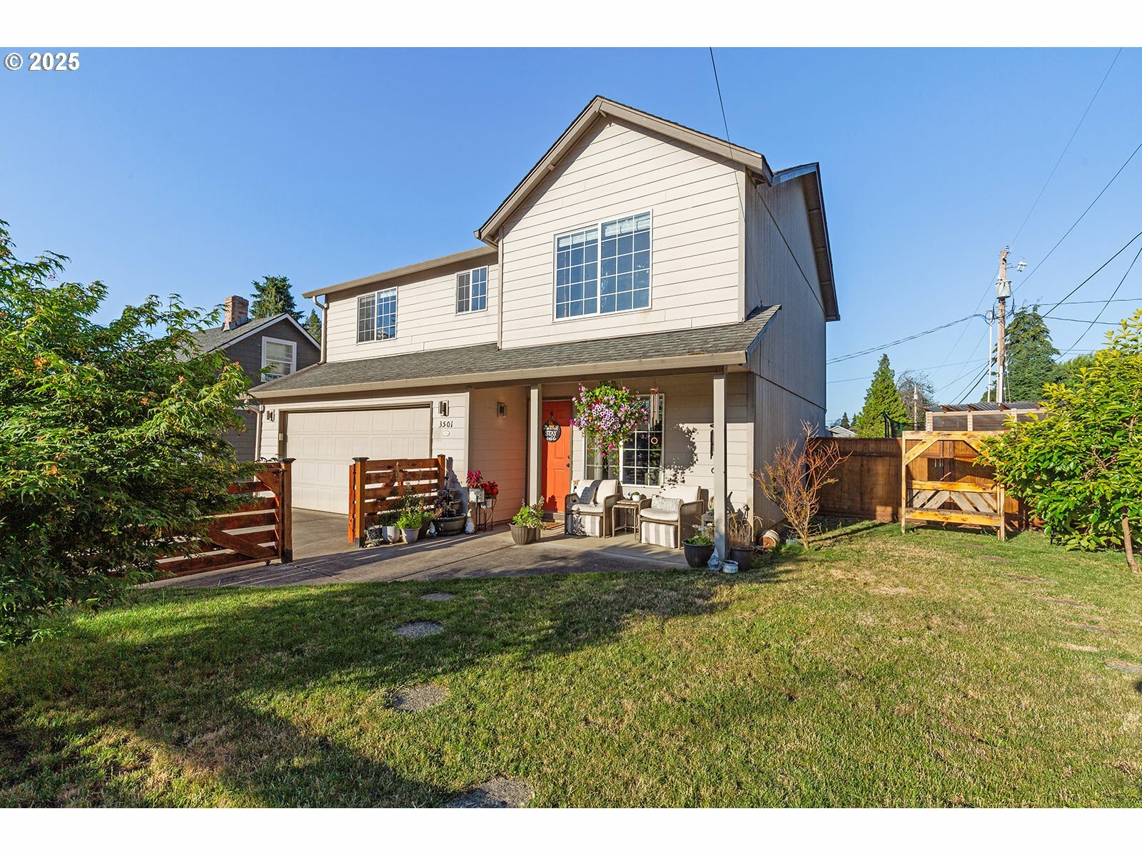 Property Photo: 3501 O St WA 98663