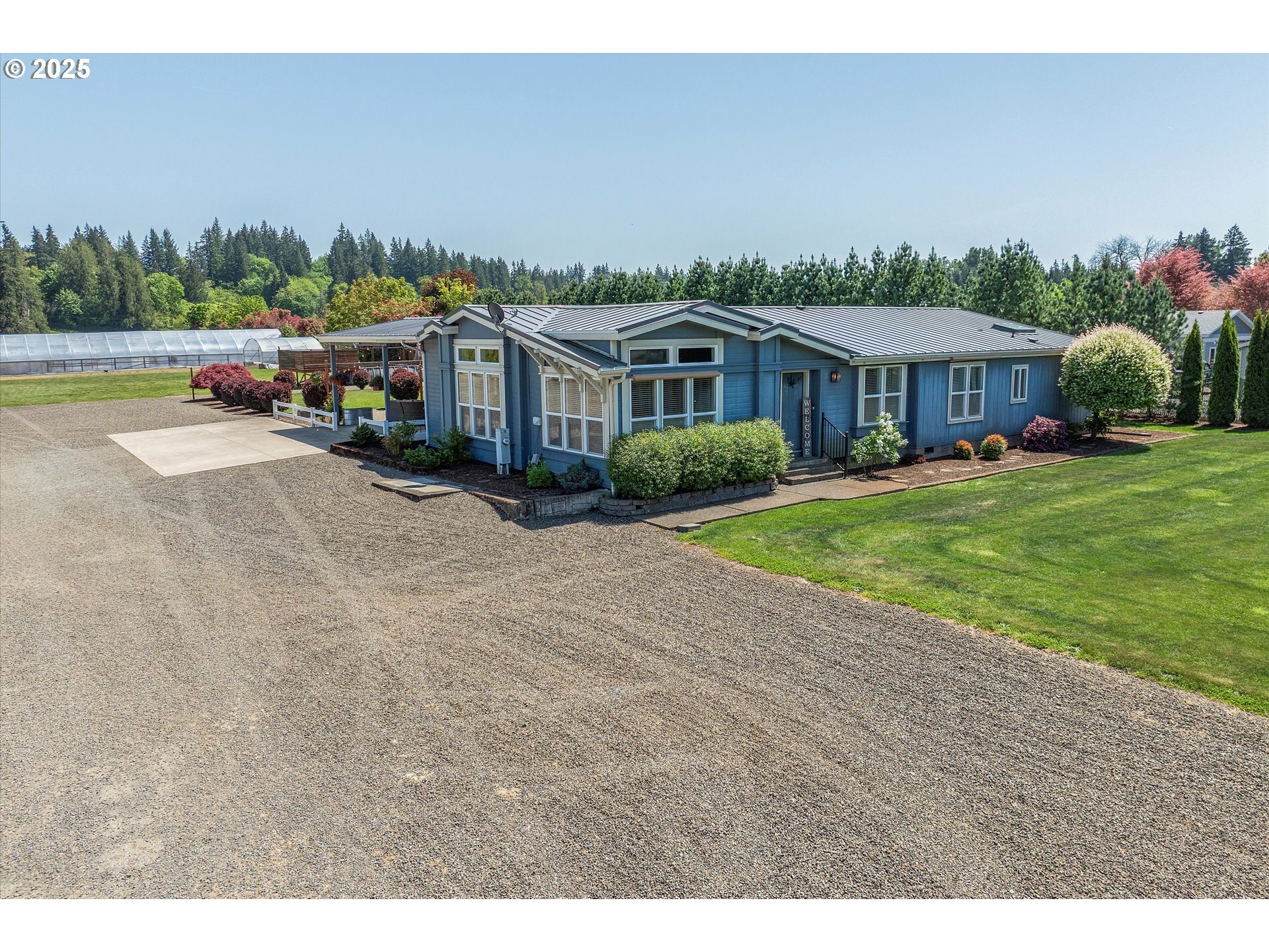 Property Photo: 24932 S Blundell Rd OR 97013