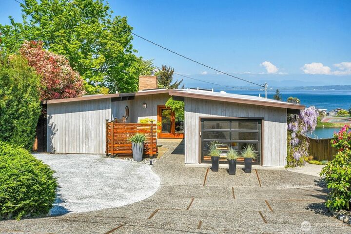 1367  Country Club Drive  Camano Island WA 98282 photo