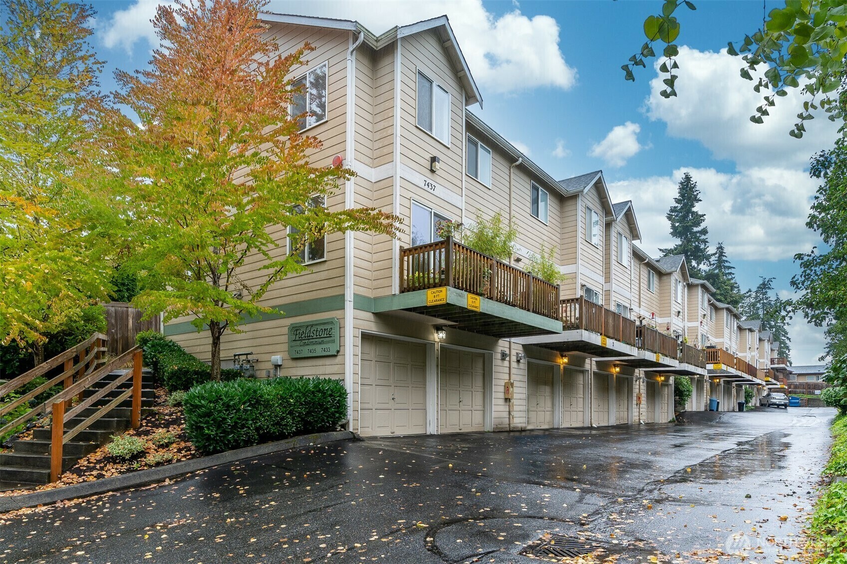 Property Photo: 7435 SW 210 Street 6 WA 98026