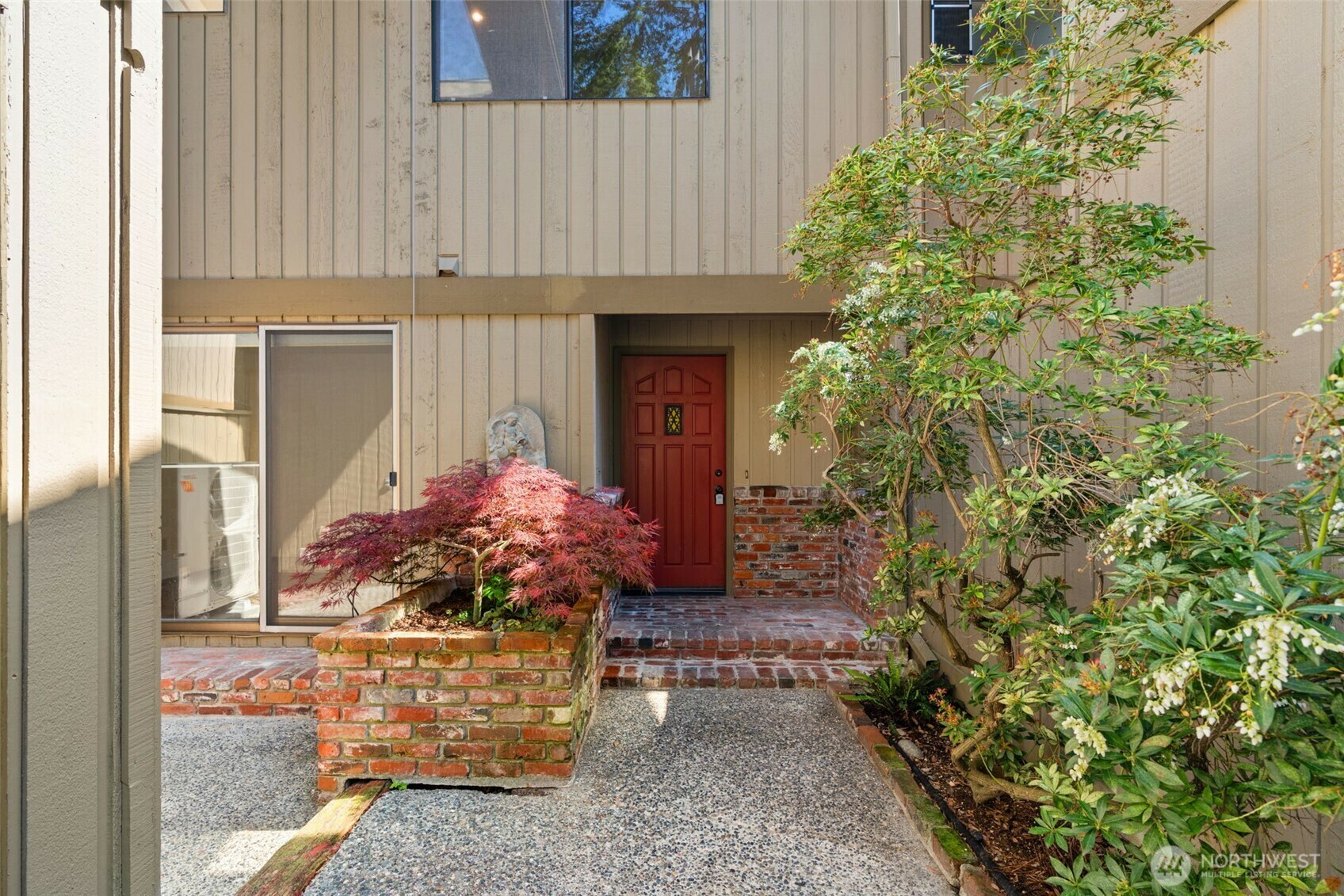 Property Photo: 8419 Main Street 4B WA 98026