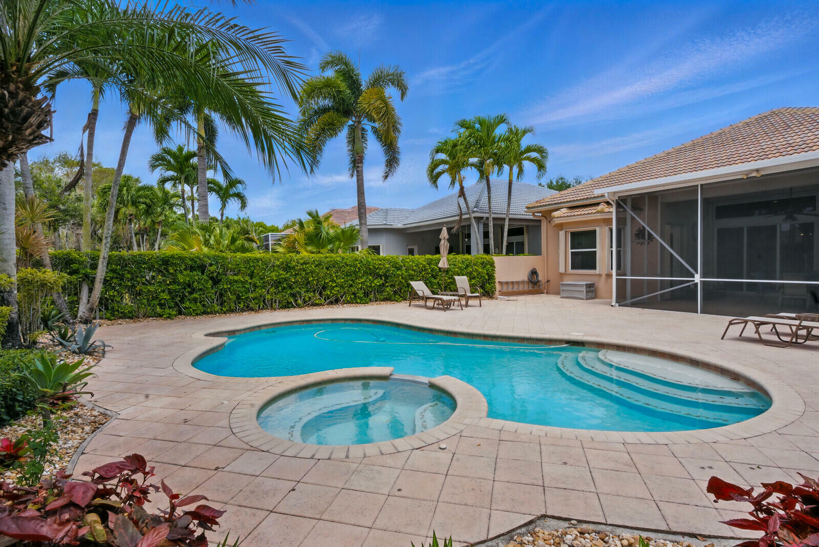 Property Photo: 7098 Veneto Drive FL 33437