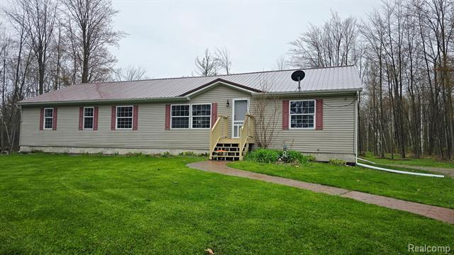 Property Photo: 5303 Dove Road MI 48074