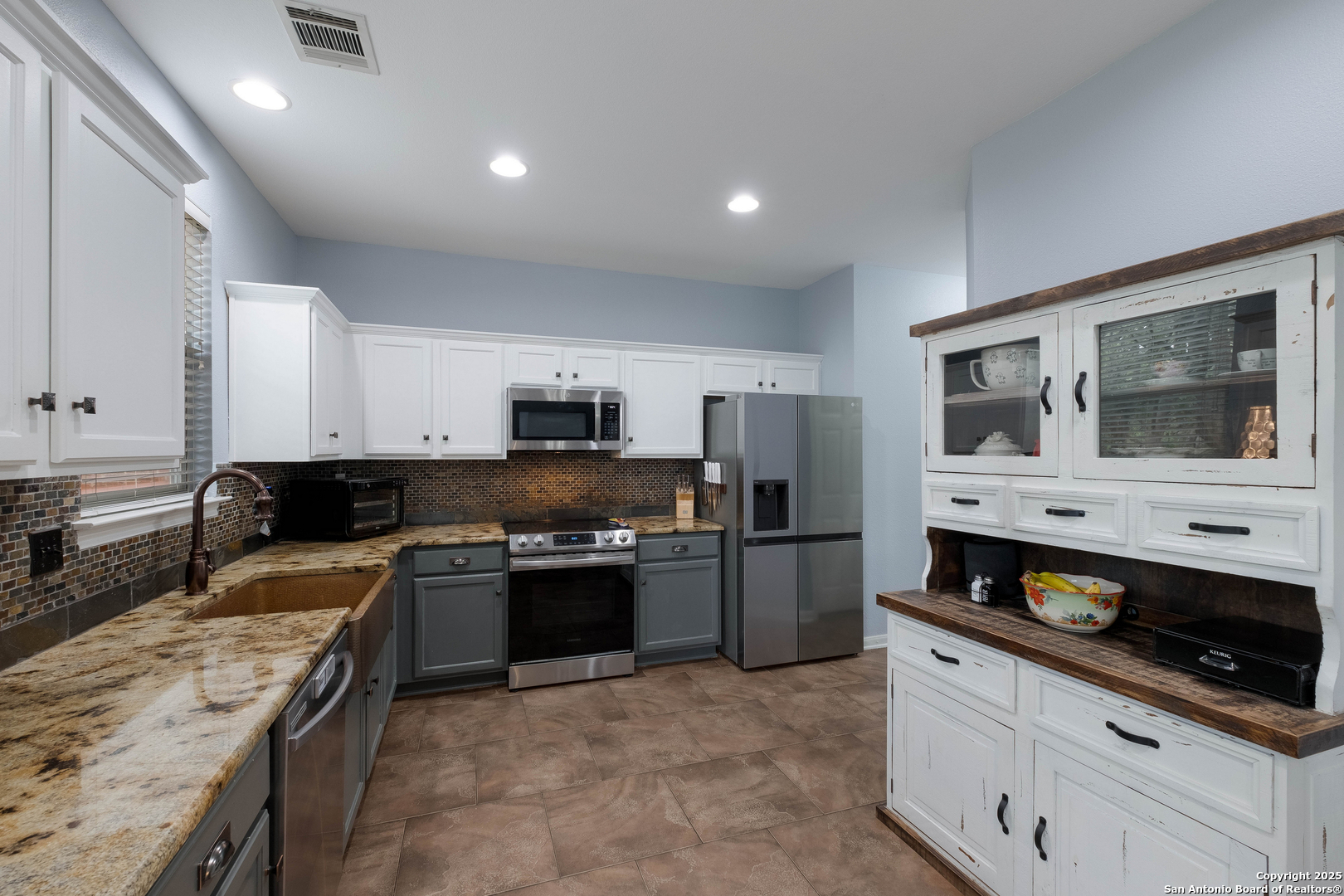 Property Photo: 2119 Mountain Mist TX 78258