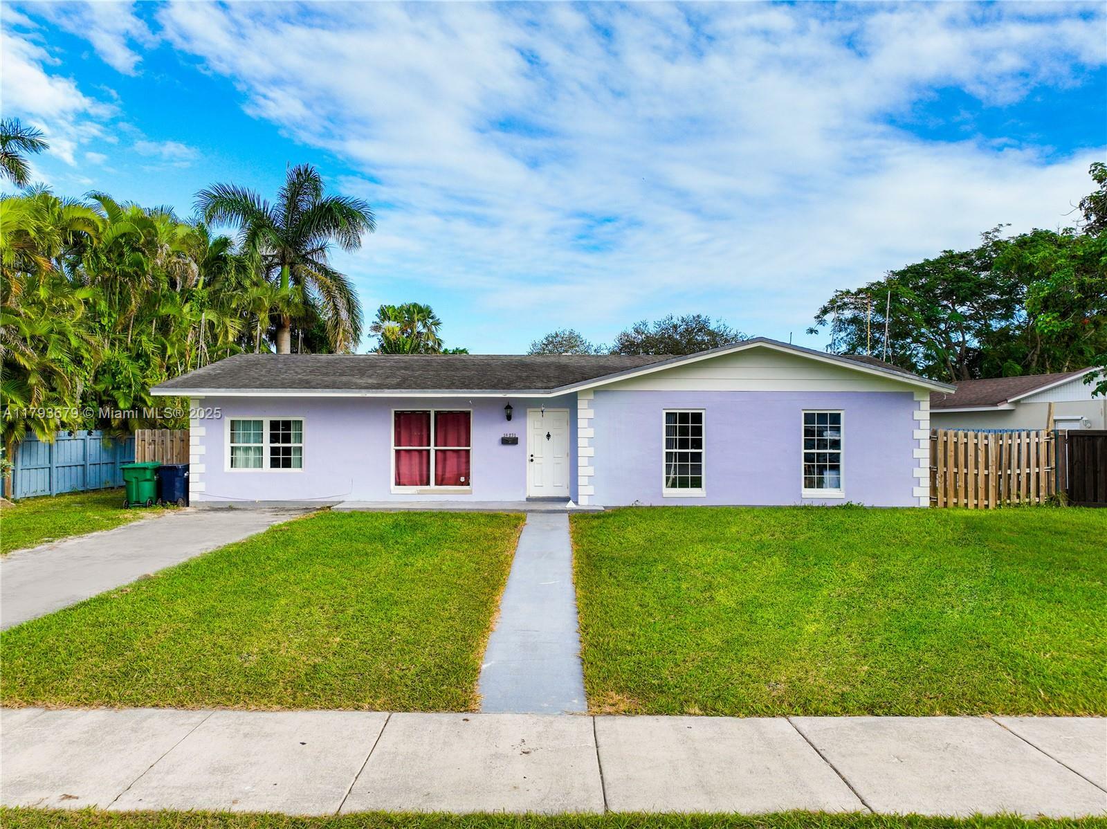 18231 SW 90th Ct  Palmetto Bay FL 33157 photo