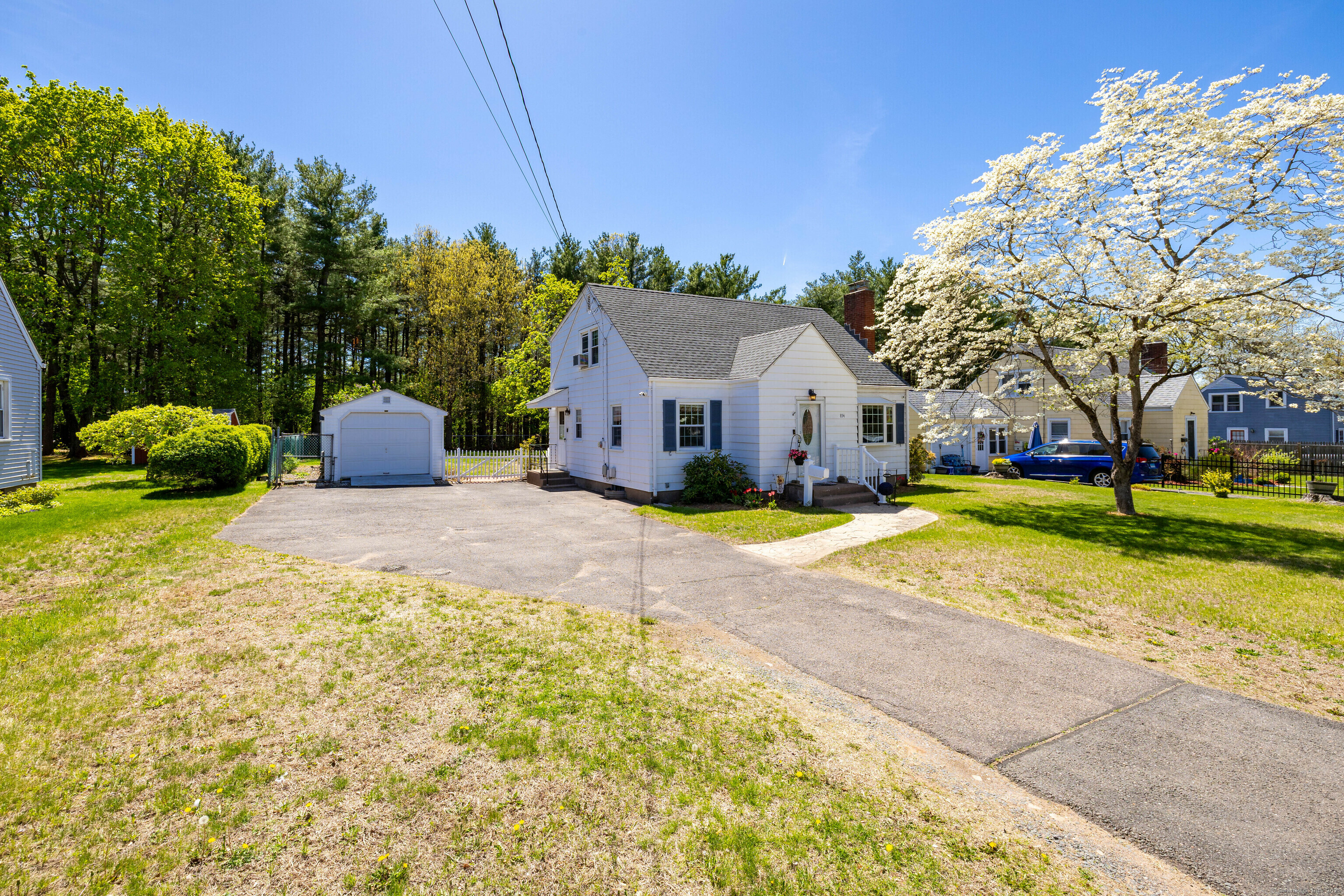 Property Photo: 854 Center Street CT 06040