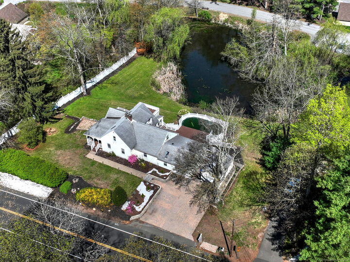 115 West Avon Road  Farmington CT 06085 photo