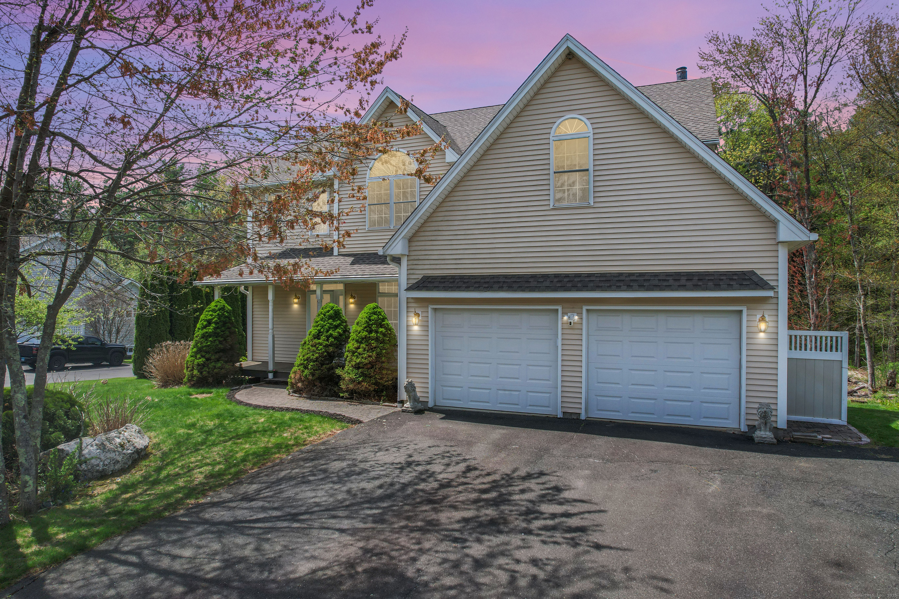 85 Chippenwood Lane  Bristol CT 06010 photo