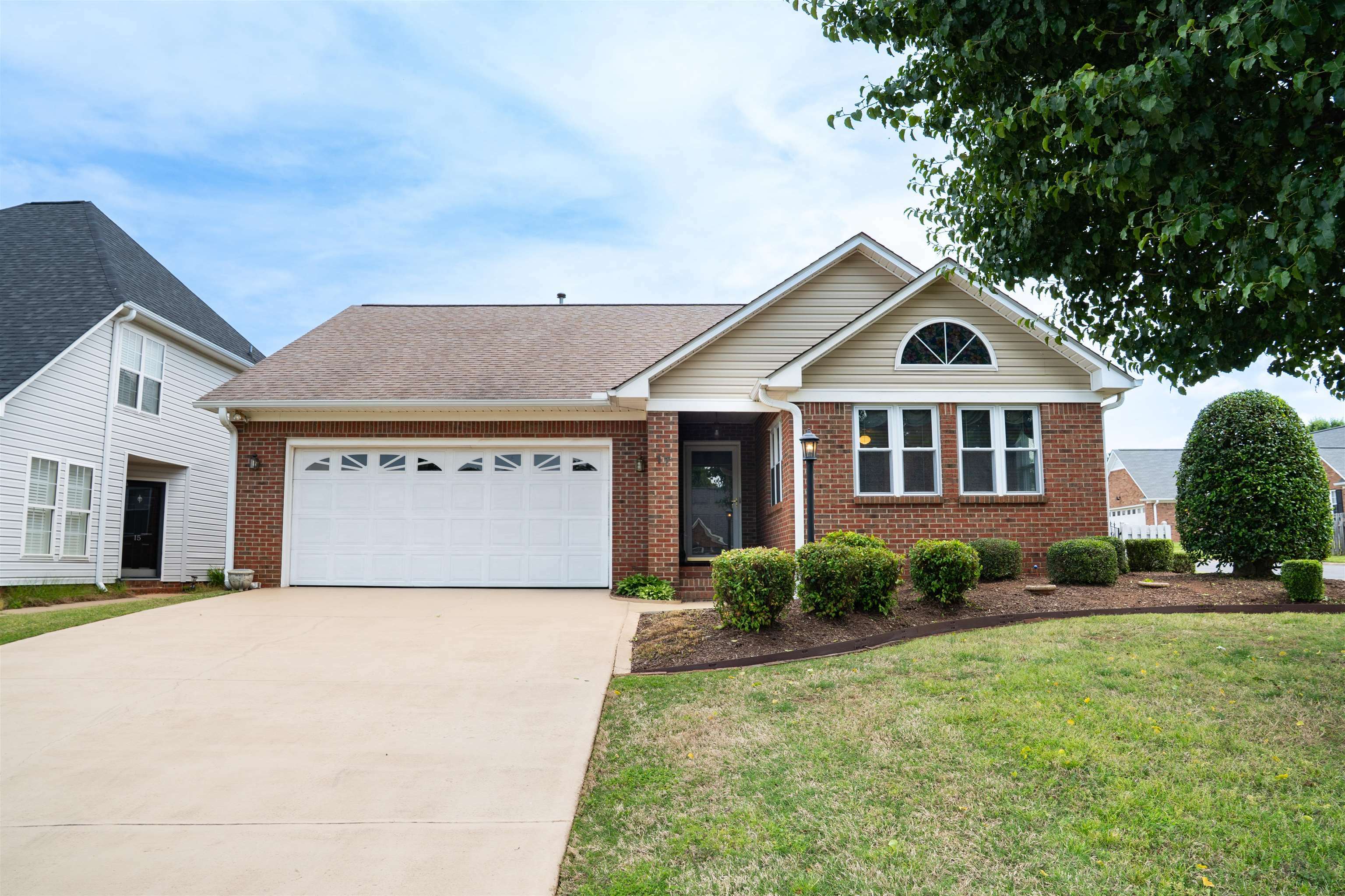 Property Photo: 17 Arbours West Lane SC 29369