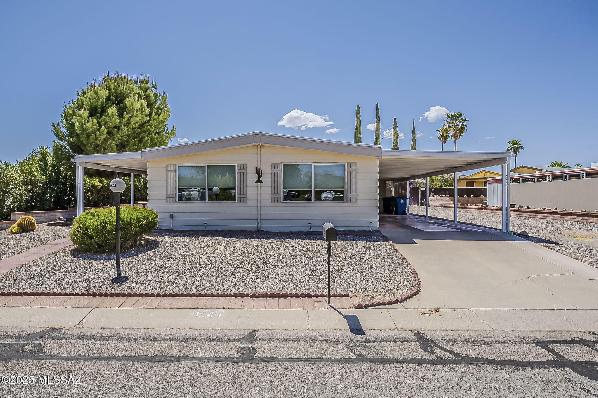 Property Photo: 1541 N La Canoa AZ 85614