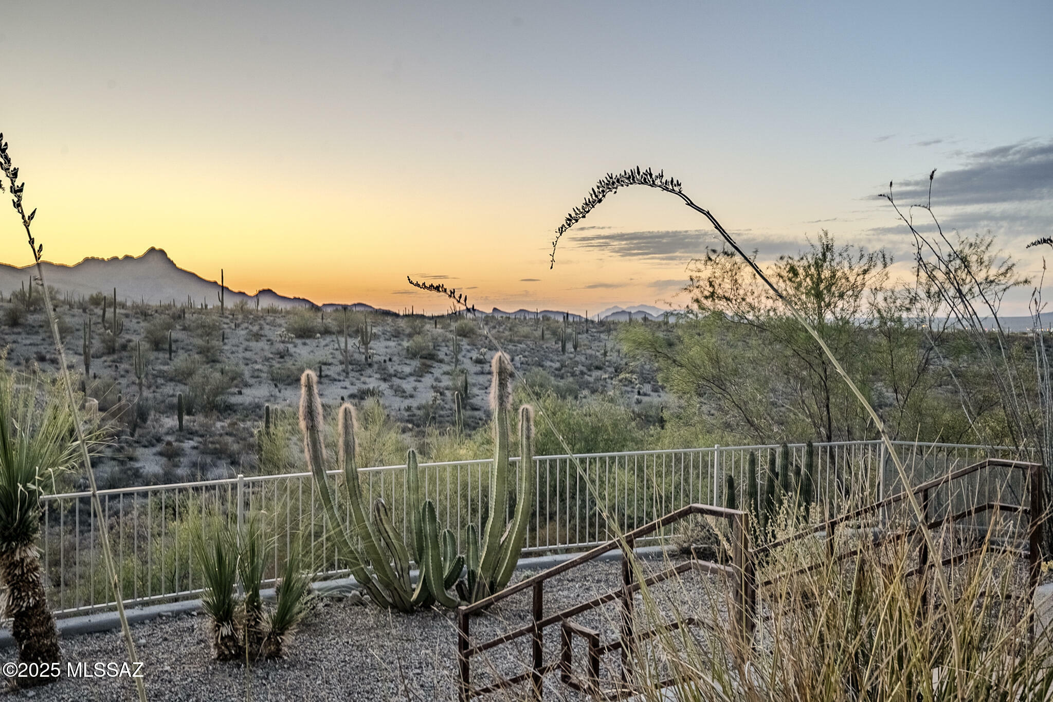 Property Photo: 5875 N Abington Ridge AZ 85743