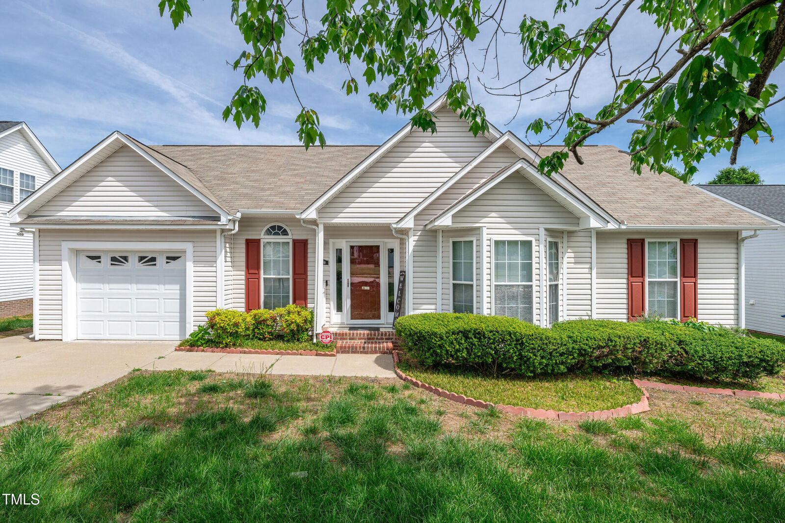 Property Photo: 7109 Spanglers Spring Way NC 27610