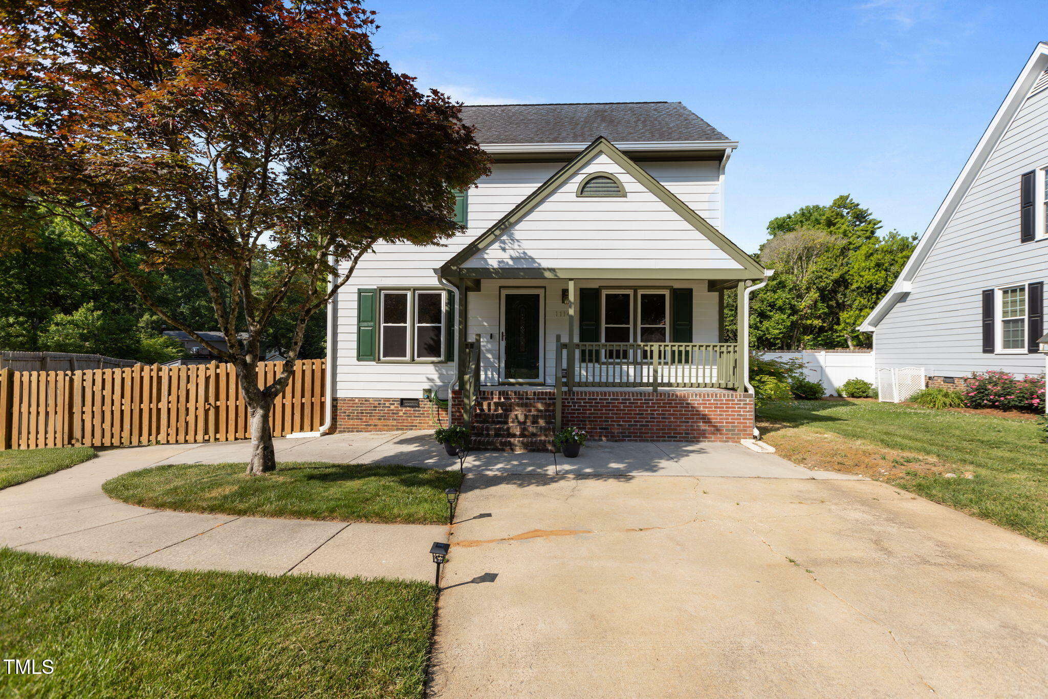 Property Photo: 1114 Balmoral Drive NC 27511