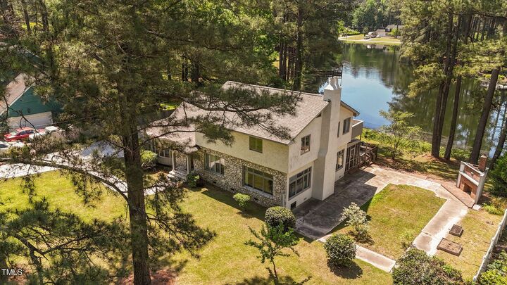 Property Photo: 409 W Holding Street NC 27577