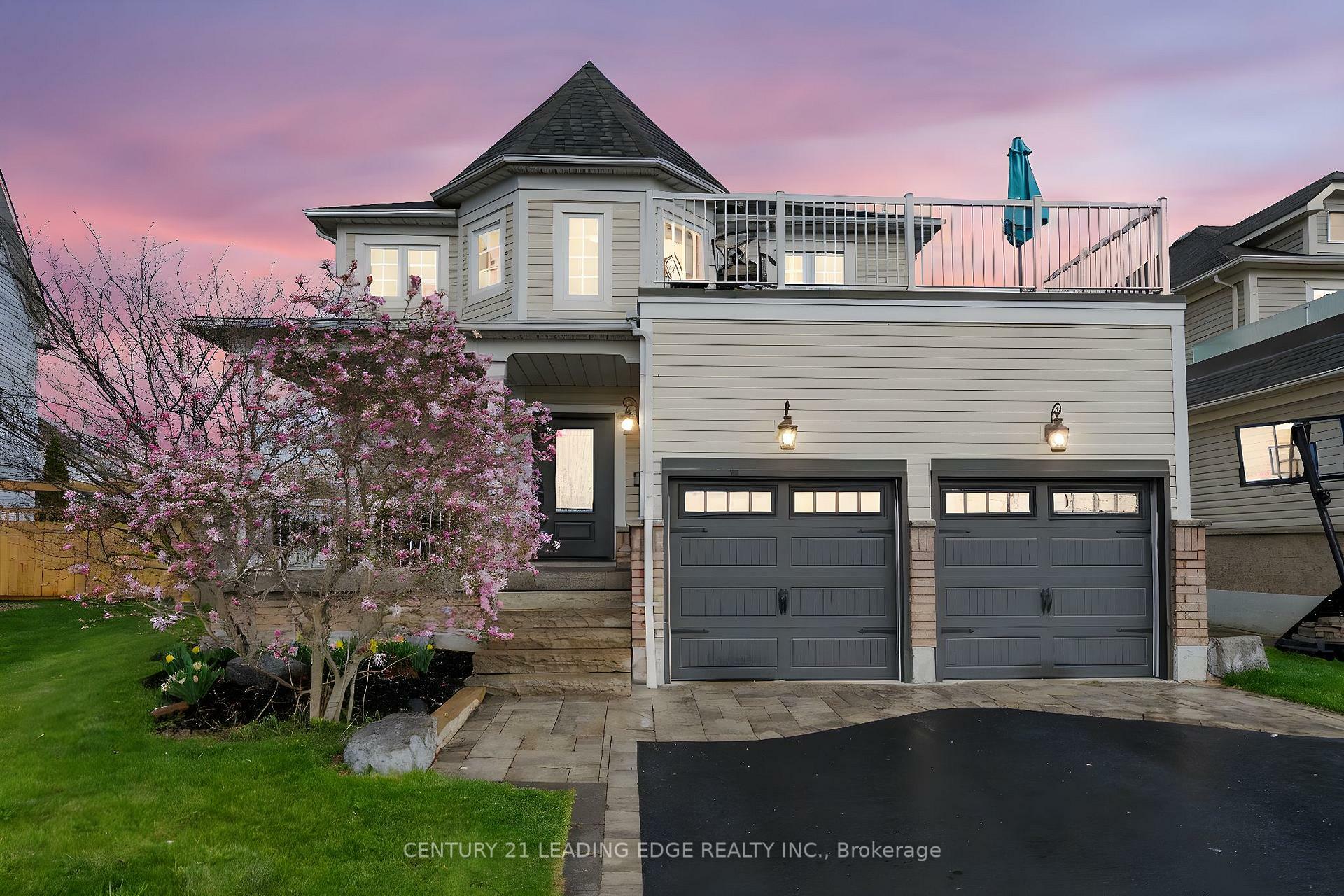 Photo de la propriété: 5 Eggert Court ON L1N 9X2