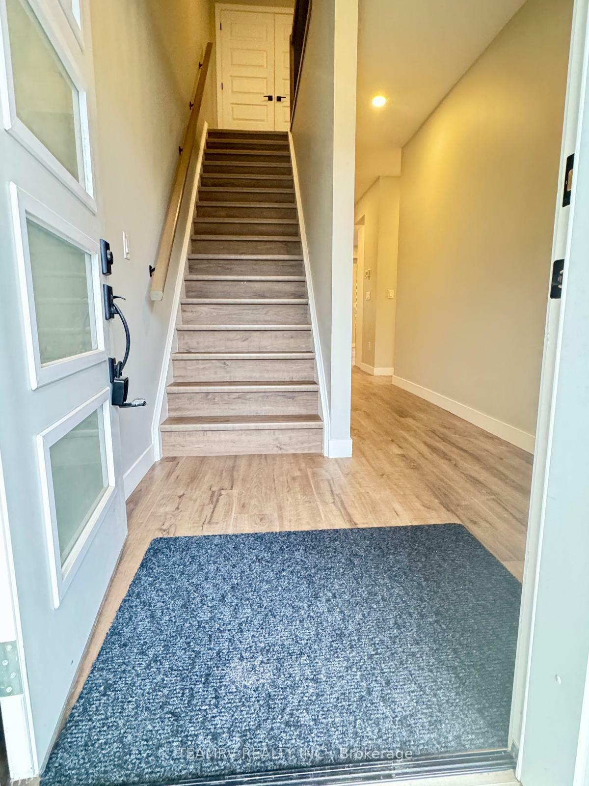 Property Photo: 198 Hooper Street ON N4X 0C1