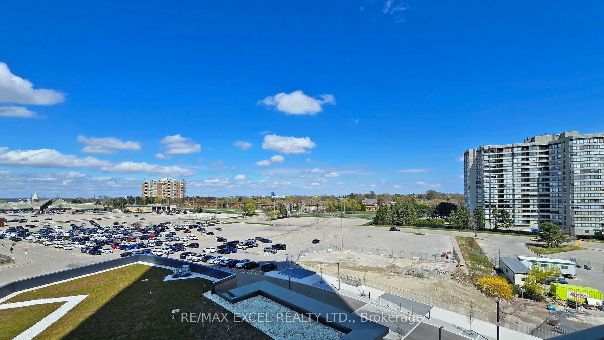 Property Photo:  50 Upper Mall Way 531  ON L4J 0L8 