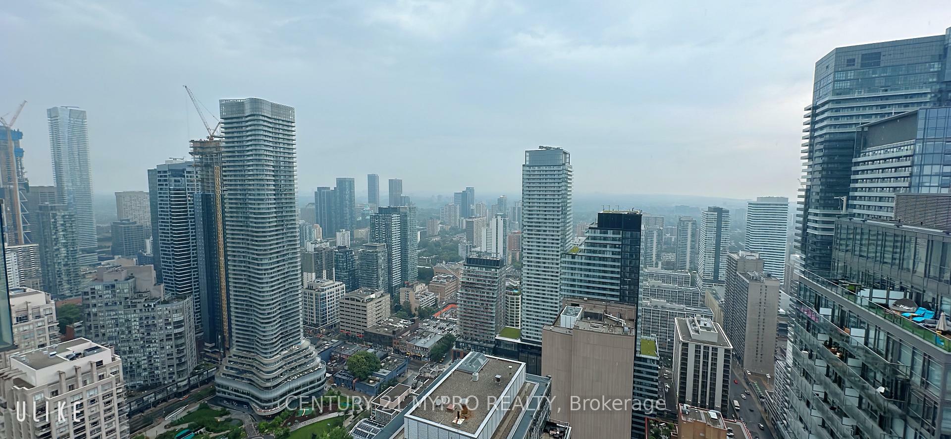 832 Bay Street 4707  Toronto ON M5S 1Z6 photo
