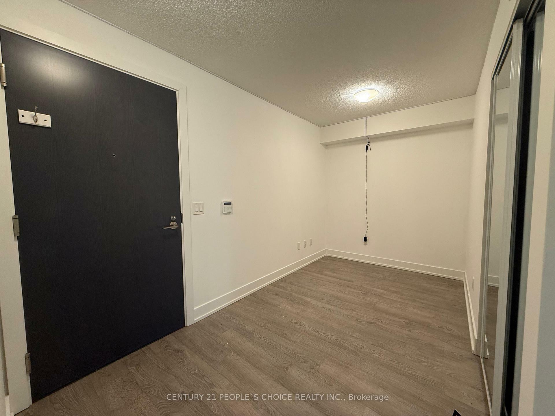 Photo de la propriété: 9 Mabelle Avenue 1421 ON M9A 0E1