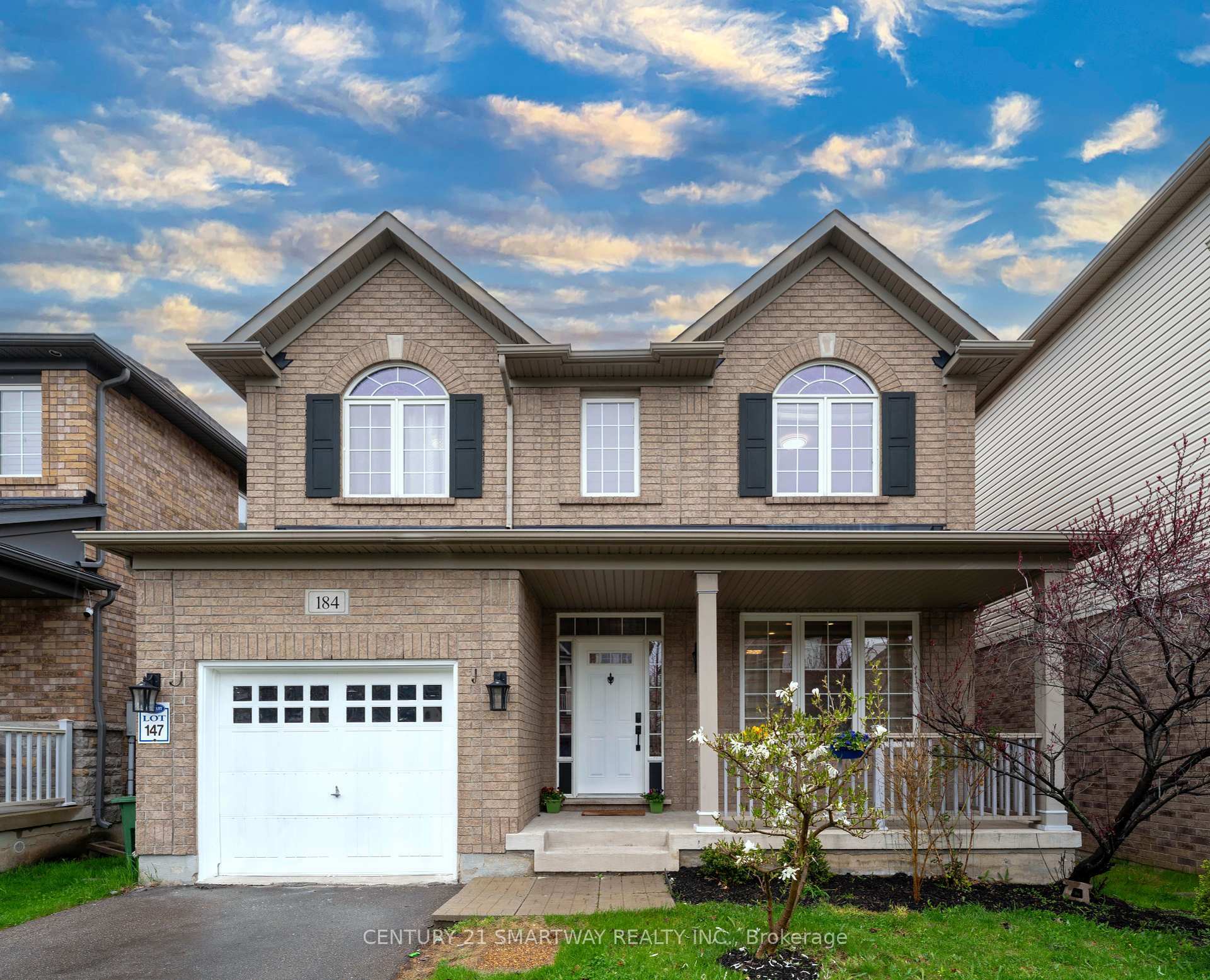 Photo de la propriété: 184 Montreal Circle ON L8E 0C6