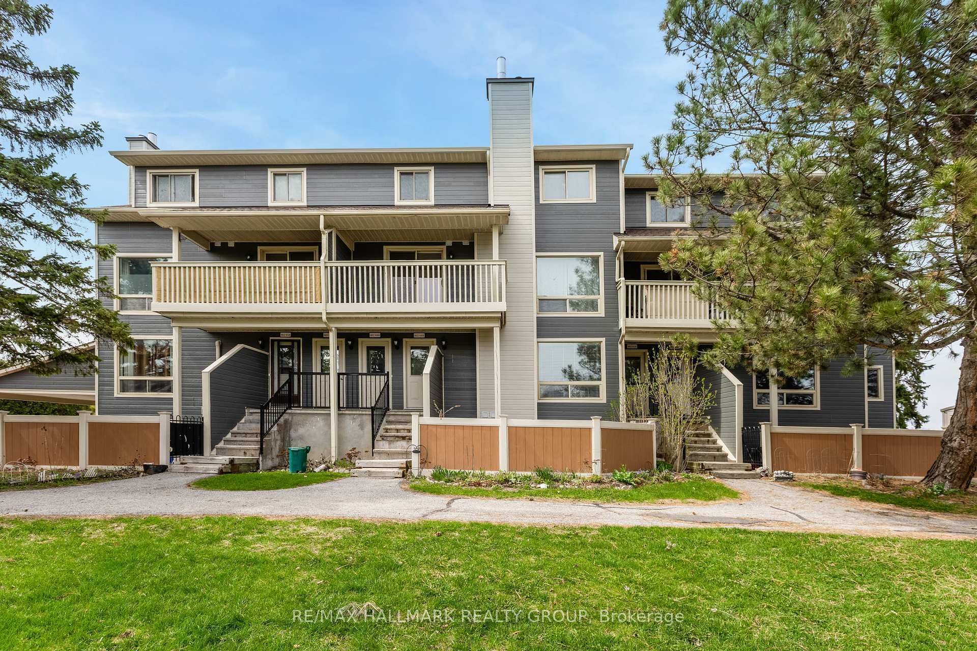 Property Photo: 802 St Andre Drive 44A ON K1C 4R3