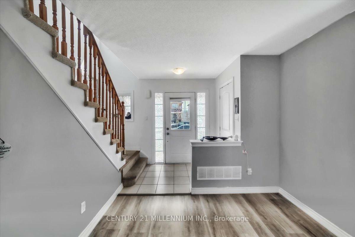 Property Photo: 320 Moody Street ON N0C 1B0