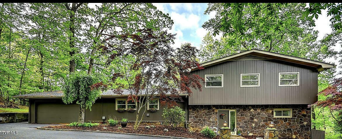 124 Skyline Drive  Bristol TN 37620 photo