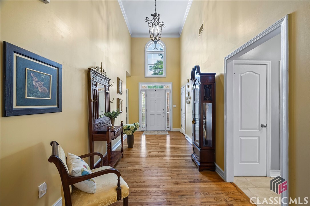 Property Photo: 200 Sedgefield Place GA 30606