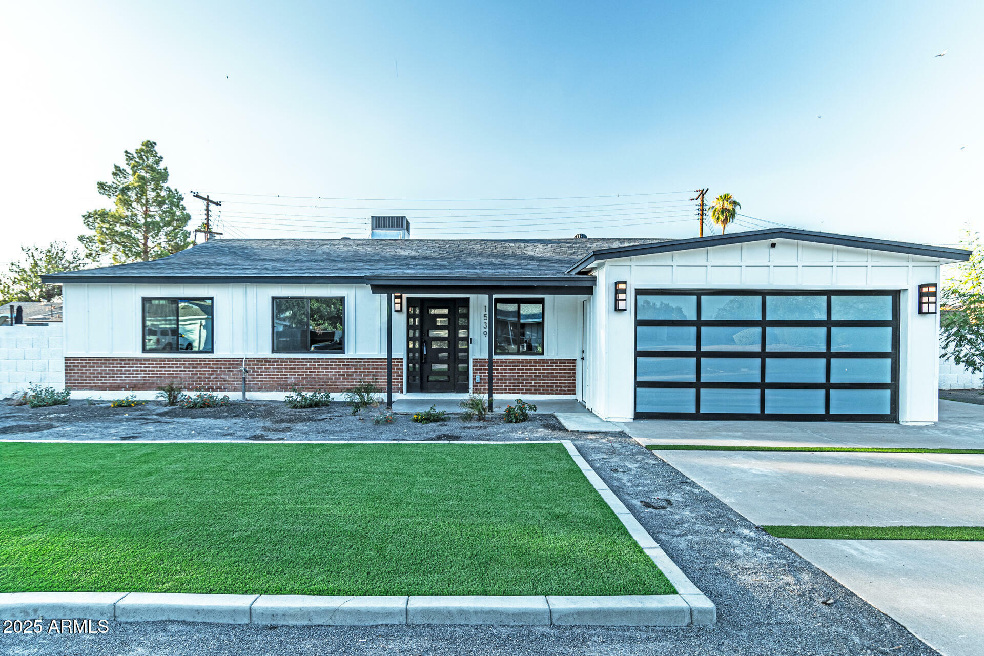 1539 W Puget Avenue  Phoenix AZ 85021 photo