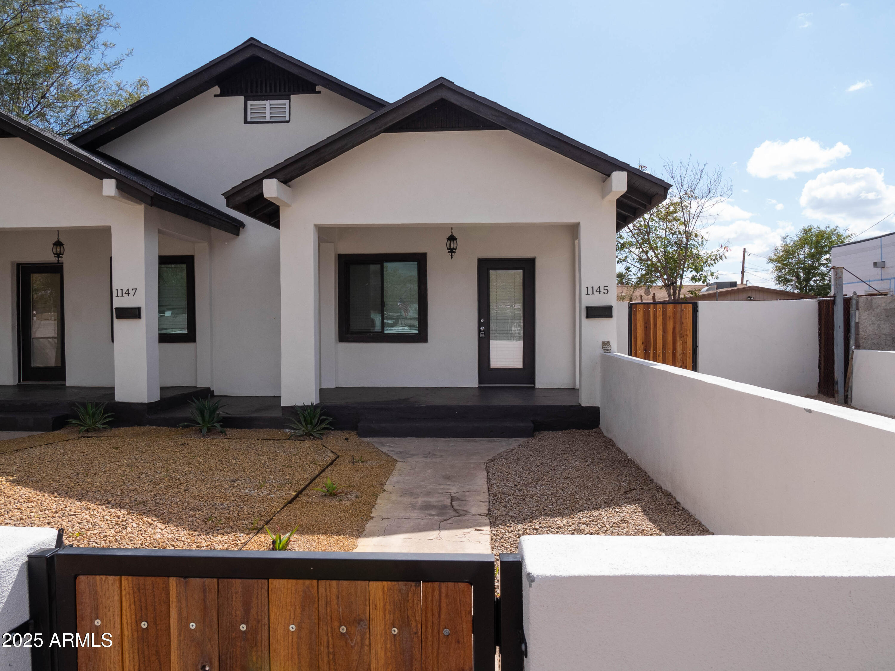 Property Photo:  1145 E Portland Street  AZ 85006 