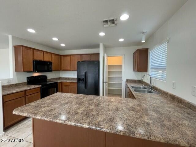 Property Photo: 28981 N Coal Avenue AZ 85143