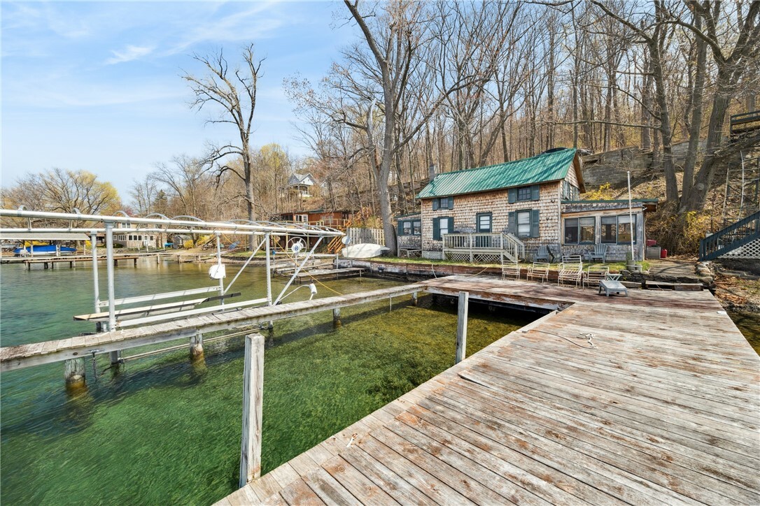 Property Photo: 11519 E Lake Road NY 14840