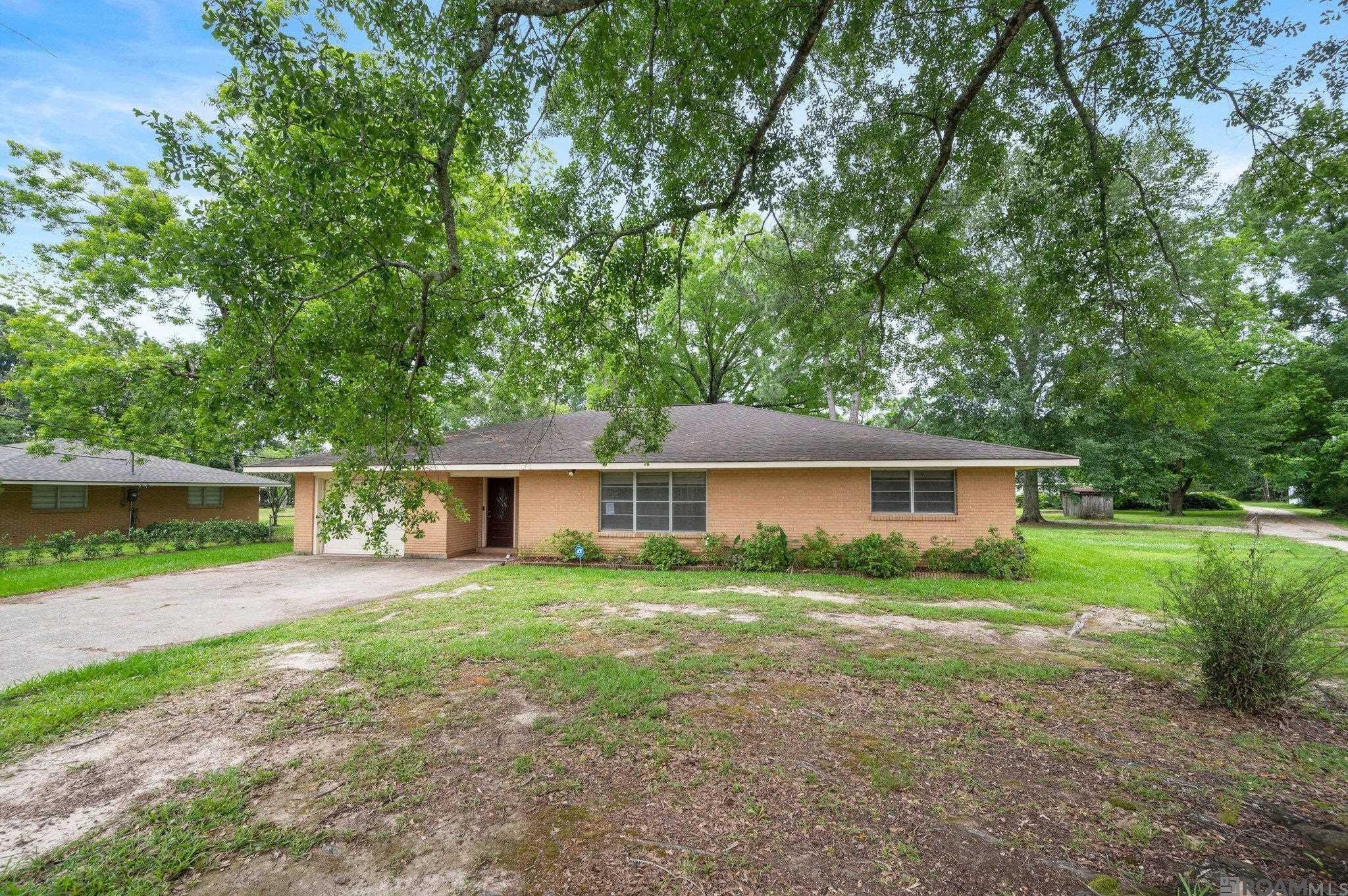 Property Photo: 15442 Old Hammond Hwy LA 70816