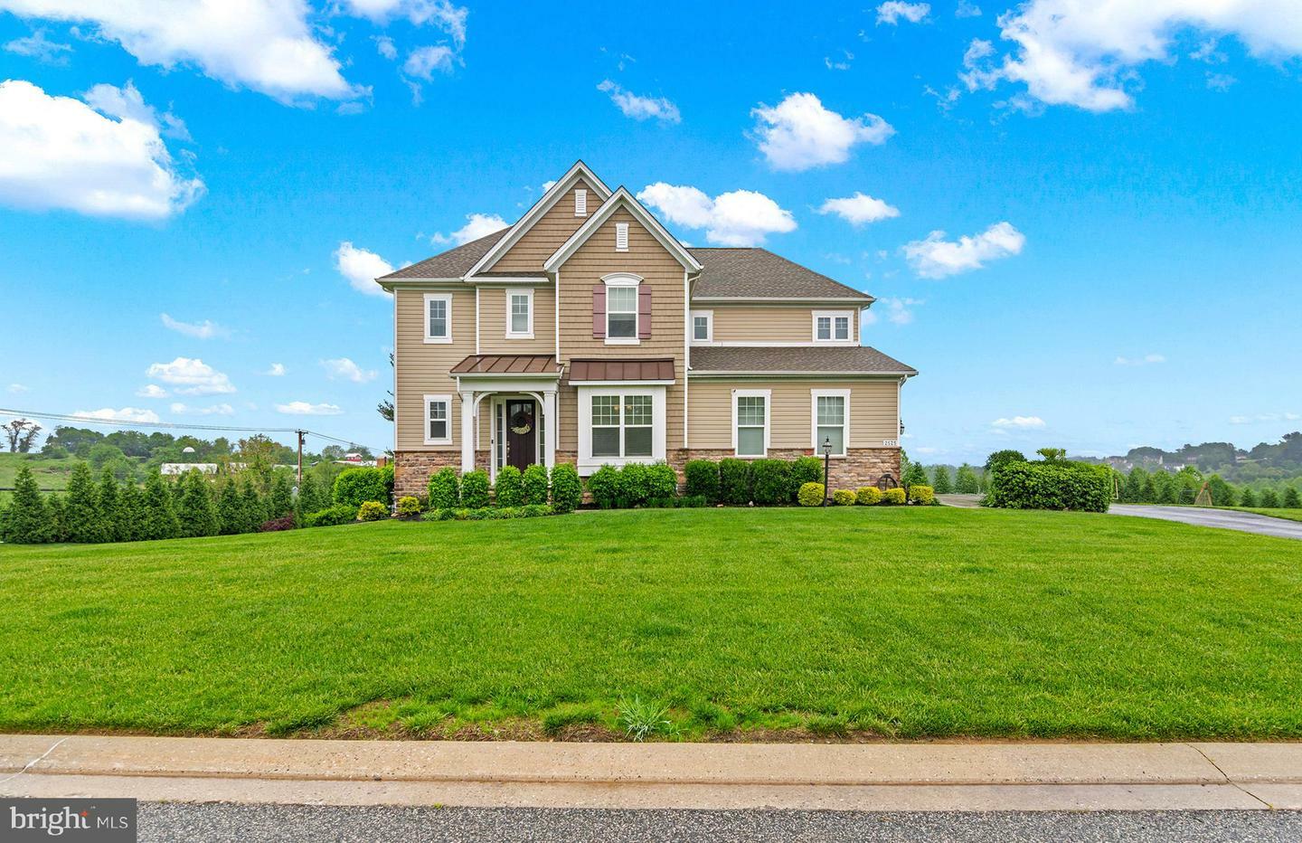 Property Photo: 2525 Floreta Court MD 21050