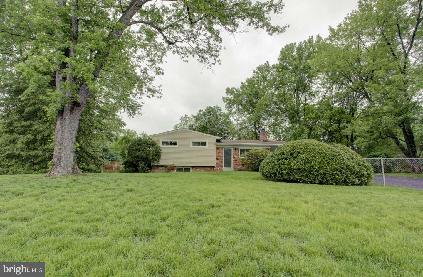 Property Photo: 3206 Ayers Drive VA 22309
