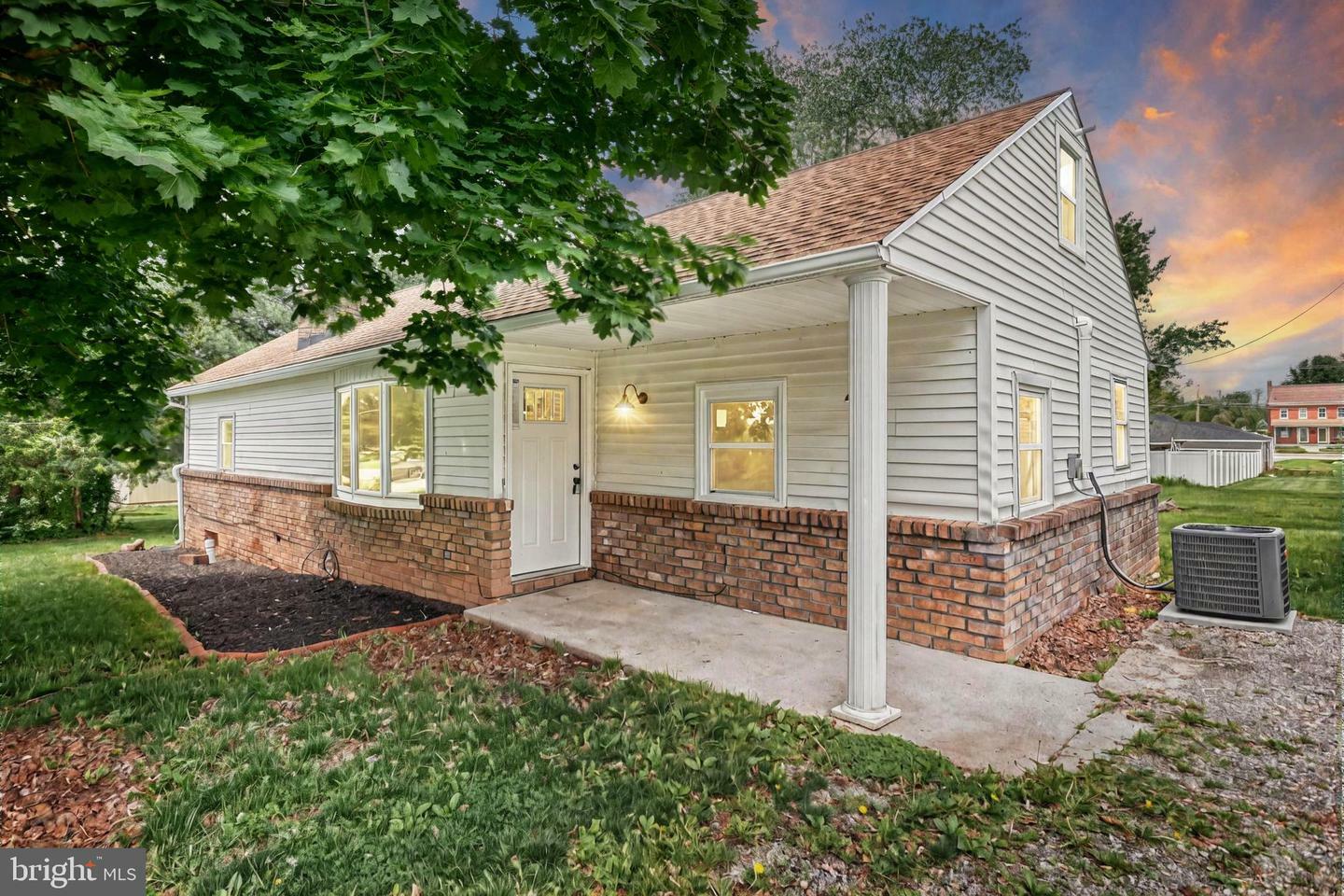 Property Photo: 7679 Altland Avenue PA 17301