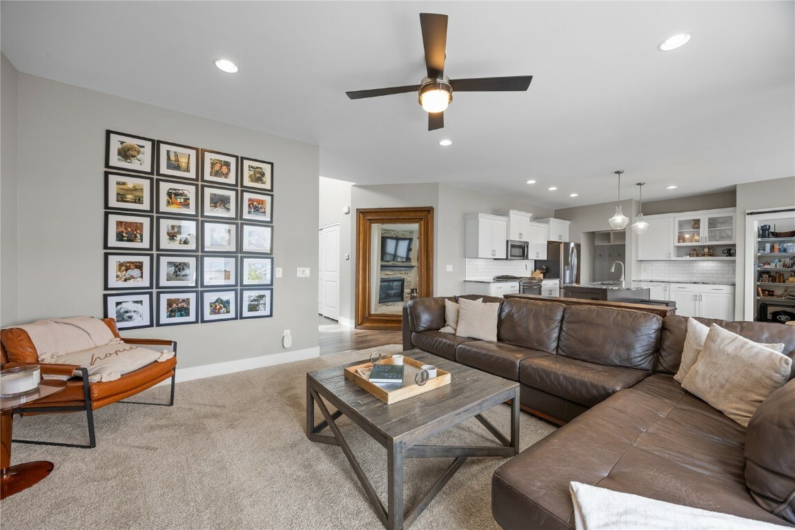 Property Photo: 2112 Wycliffe Court SW IA 52404
