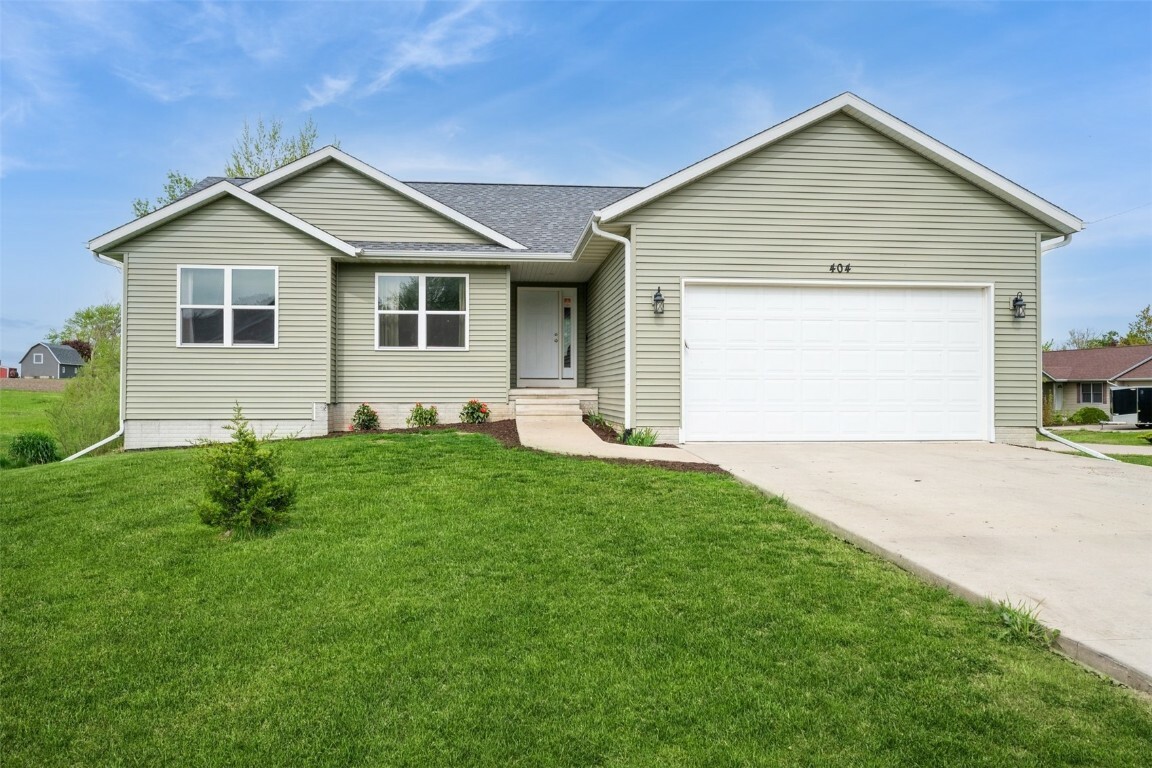402/404 Root Drive  Blairstown IA 52209 photo