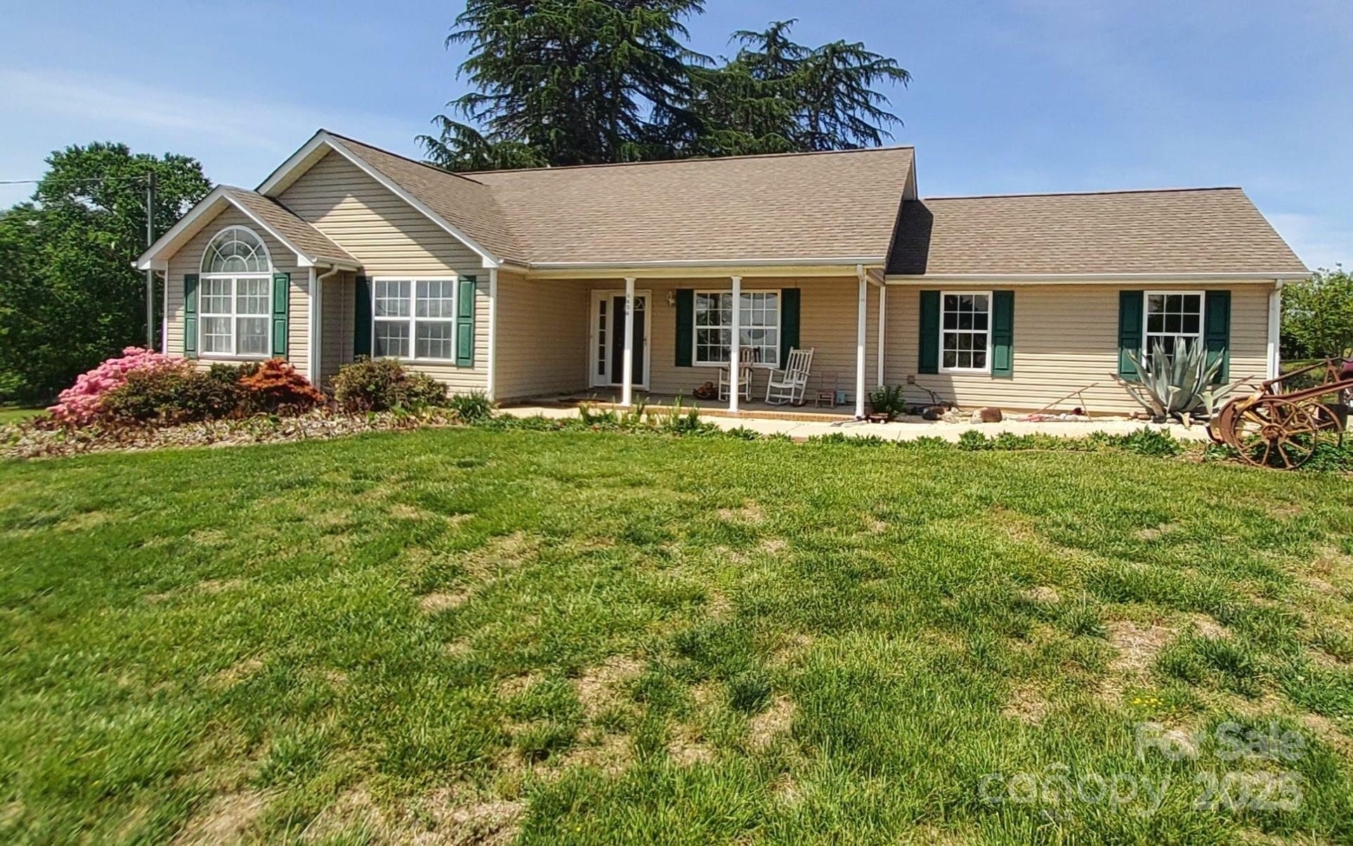 Property Photo: 6454 Sain Milling Road NC 28168