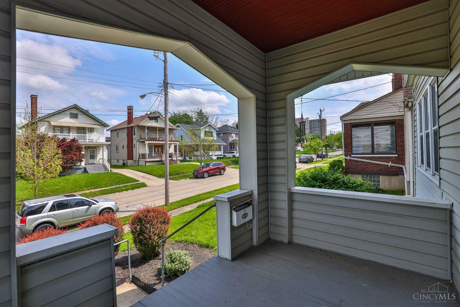 Property Photo: 3635 Barberry Avenue OH 45207